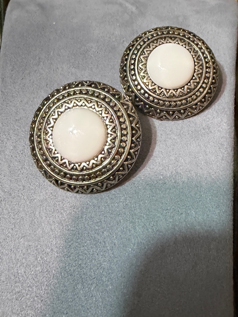 Monet Silver-Tone Round Earrings w/White-Cabochon, These earrings are Amazing☑️